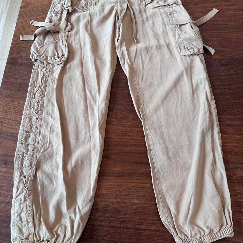 La superbe parachute cargos